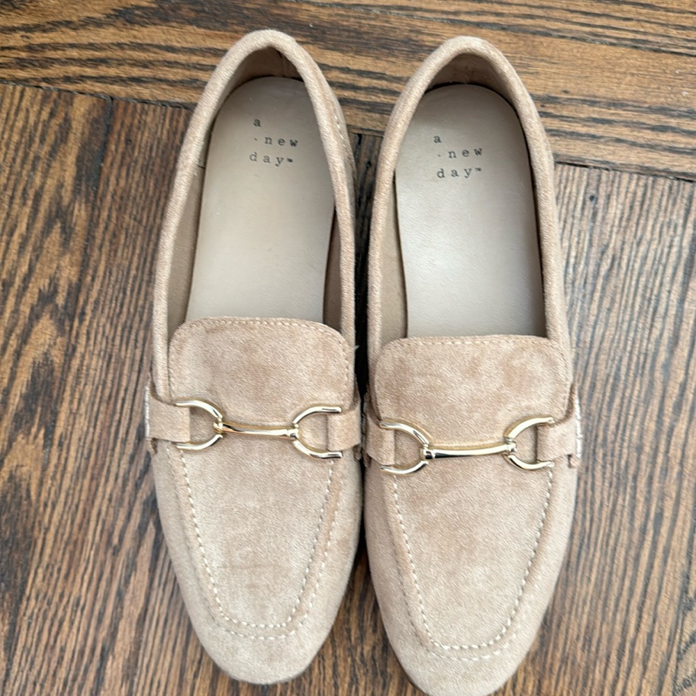 A New Day Laurel Loafers Light Taupe size 7